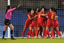 必发：王曼昱第4局4-2领先退赛 陈幸同进决赛会师孙颖莎.